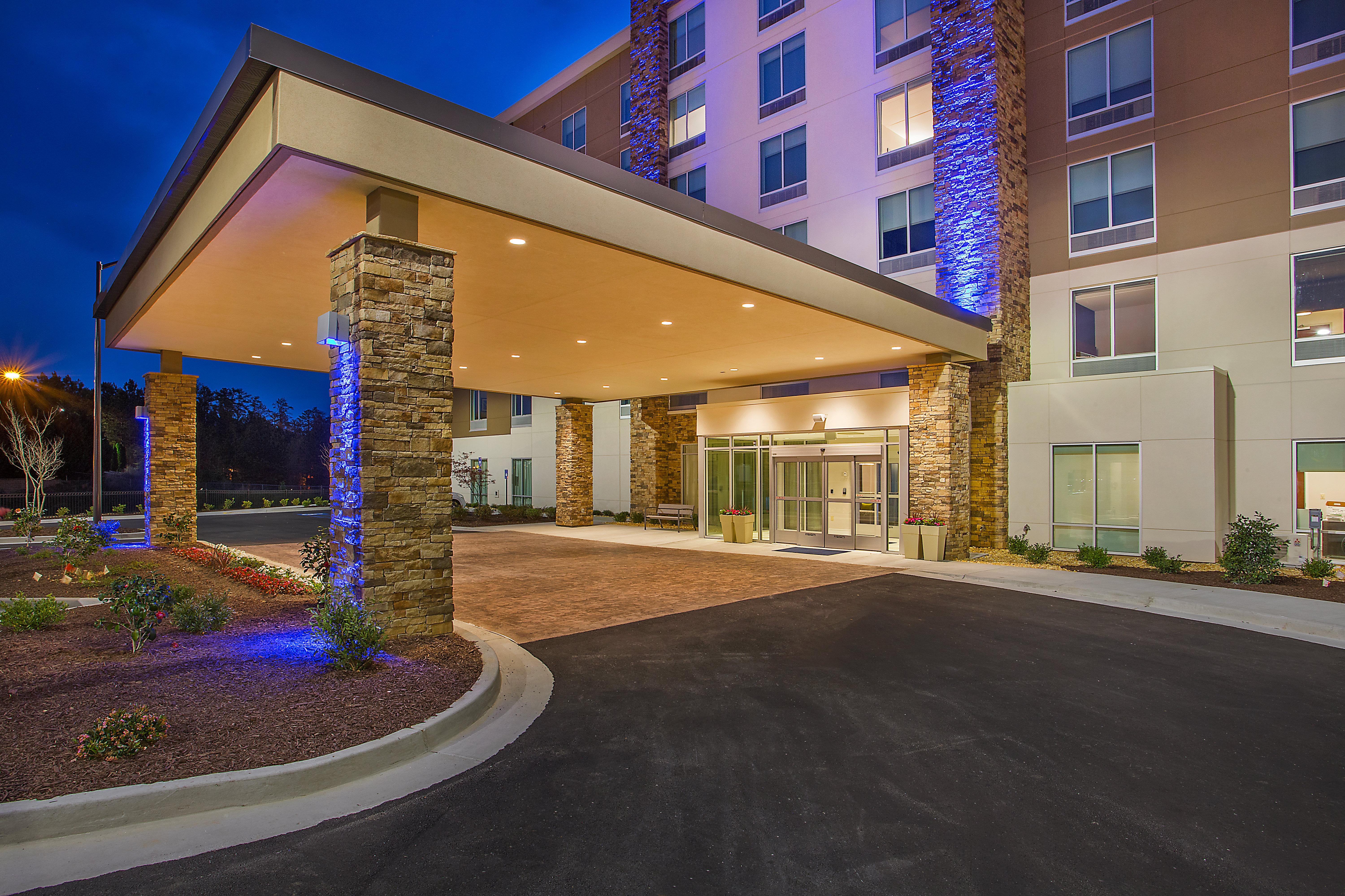 Holiday Inn Express & Suites Covington By Ihg מראה חיצוני תמונה