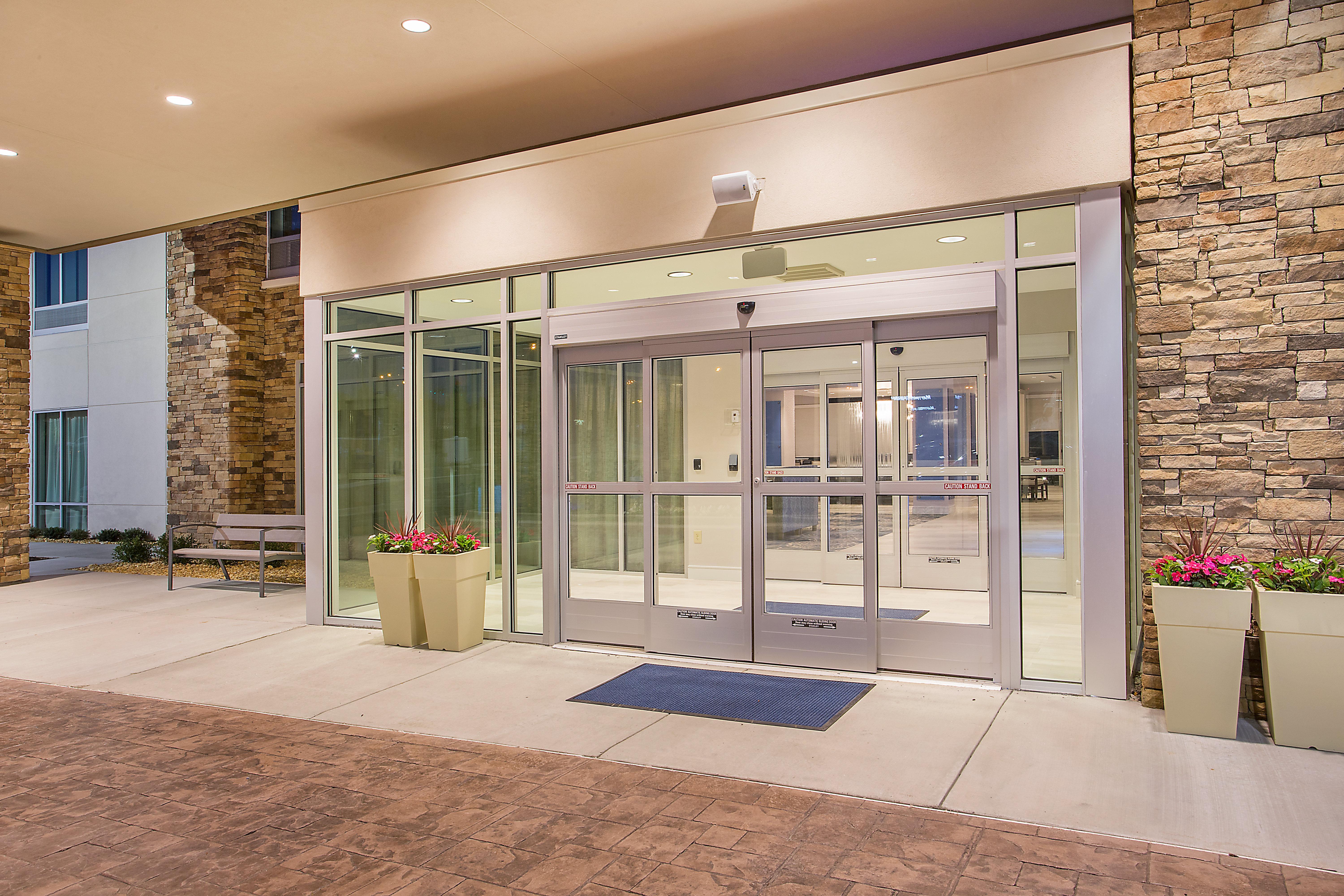 Holiday Inn Express & Suites Covington By Ihg מראה חיצוני תמונה
