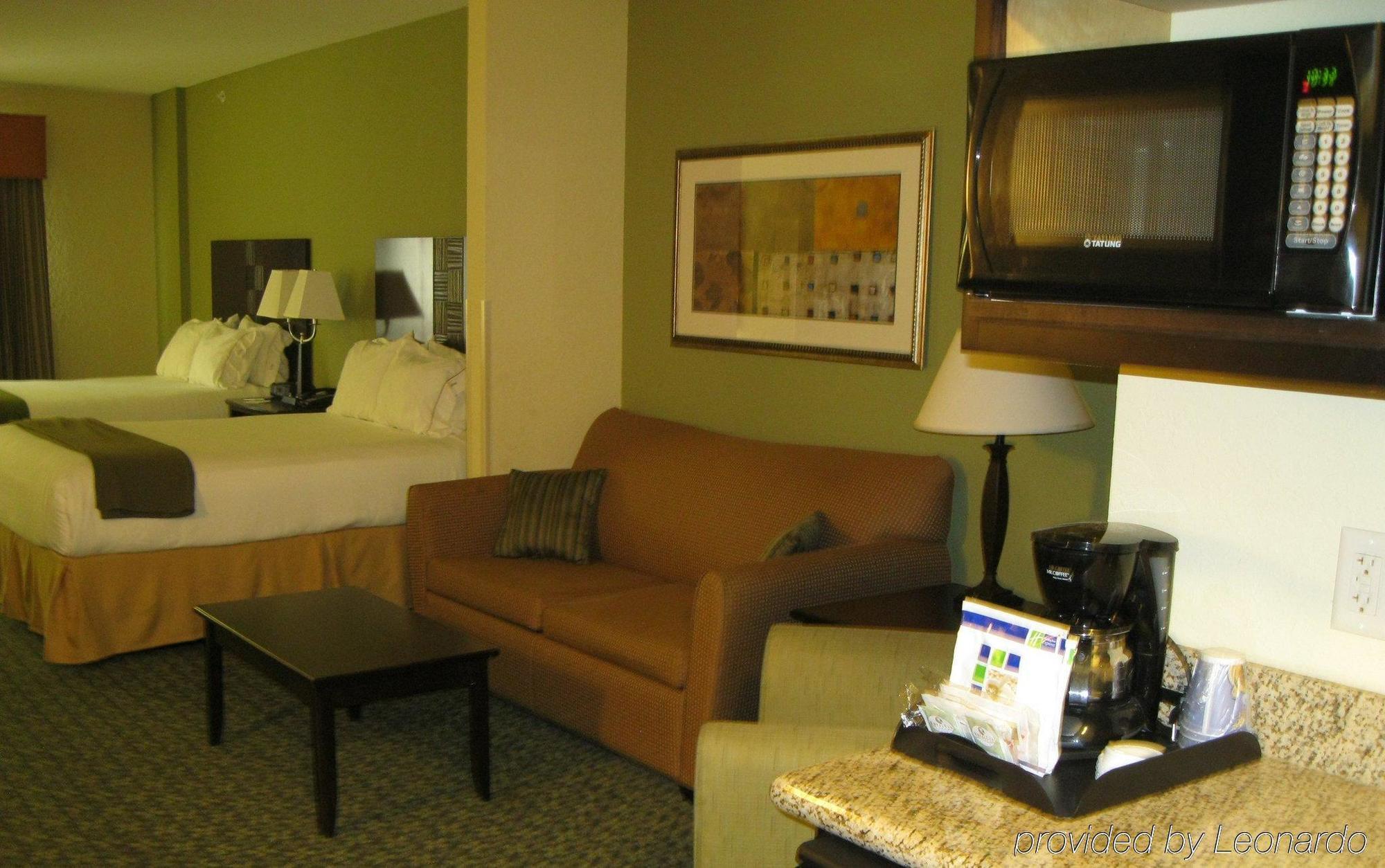 Holiday Inn Express & Suites Covington By Ihg מראה חיצוני תמונה